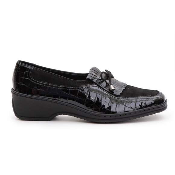 Ara Shoes - Ara Black Patent Leather Crocodile Loafers size 5